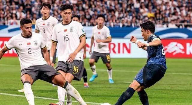 中国男足vs德国视频直播，从屏幕里找点乐子，顺便聊聊差距