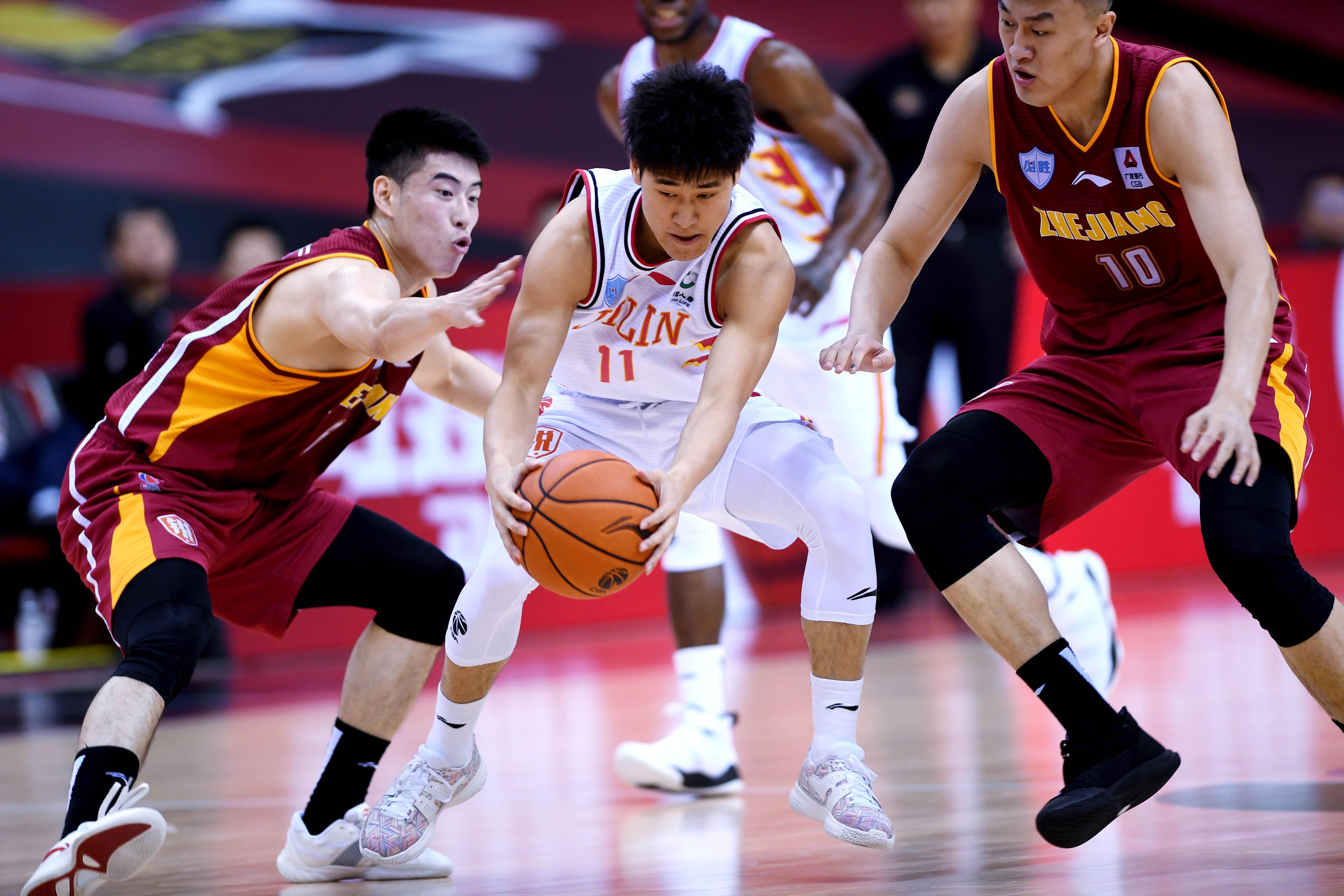 CBA浙江VS青岛直播视频，一场看得见的南北对决