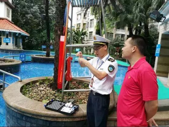 广东肇庆女孩游泳馆溺亡，政府介入调查